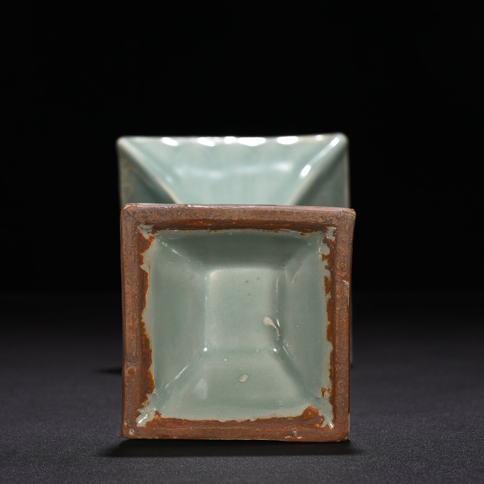 Song Dynasty Longquan kiln pink celadon glaze square flower goblet