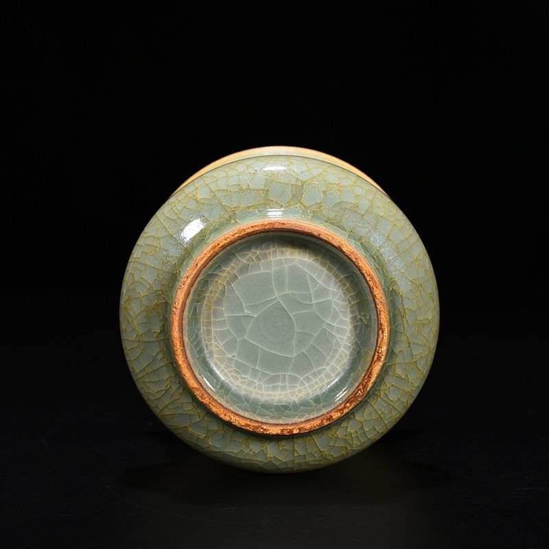Song Dynasty Longquan kiln pink celadon glaze slag bucket