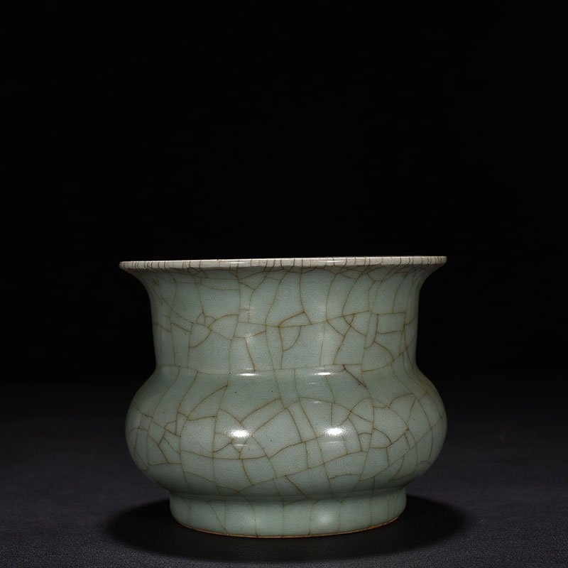 Song Dynasty Longquan kiln pink celadon glaze slag bucket