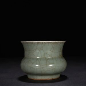 Song Dynasty Longquan kiln pink green glaze dregs bucket tea dregs bucket