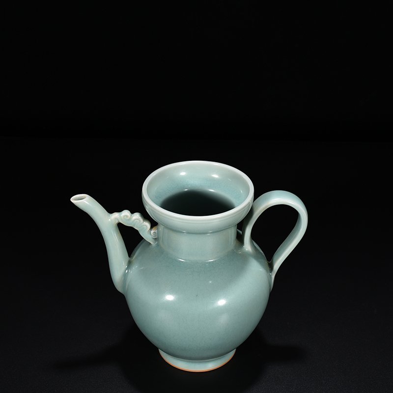 Song Dynasty Longquan kiln pink celadon glaze pot with plate mouth