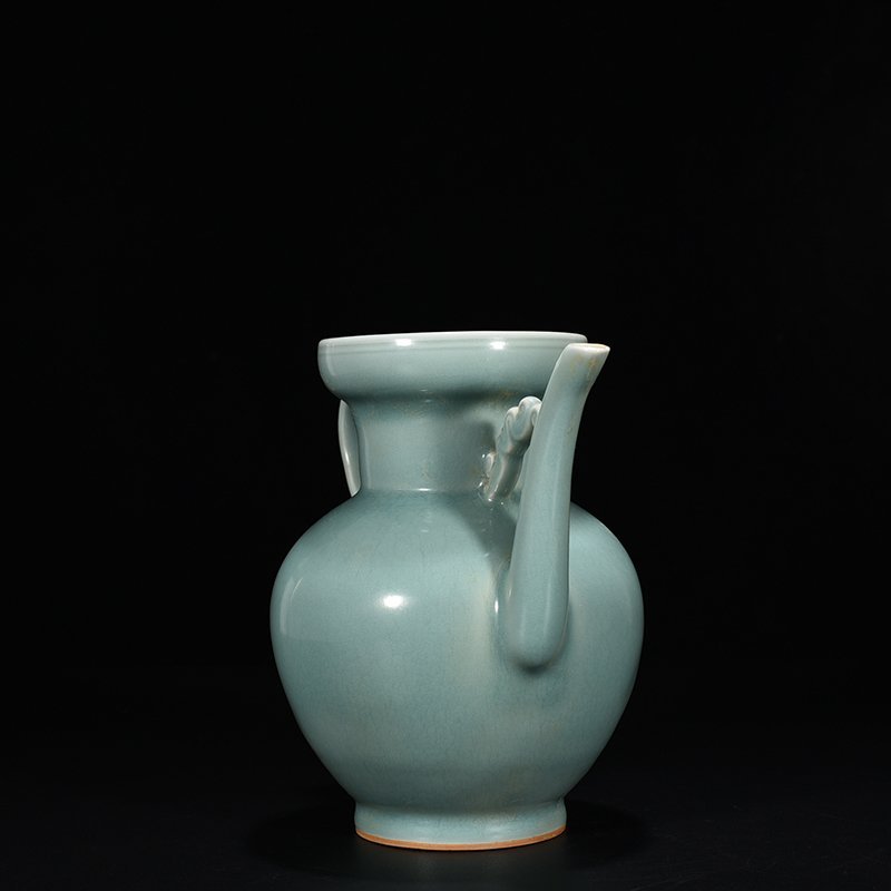 Song Dynasty Longquan kiln pink celadon glaze pot with plate mouth