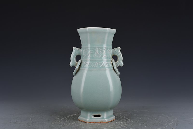 Song Dynasty Longquan kiln pink celadon glaze with six-sided amphorae Antique antique porcelain old goods collection