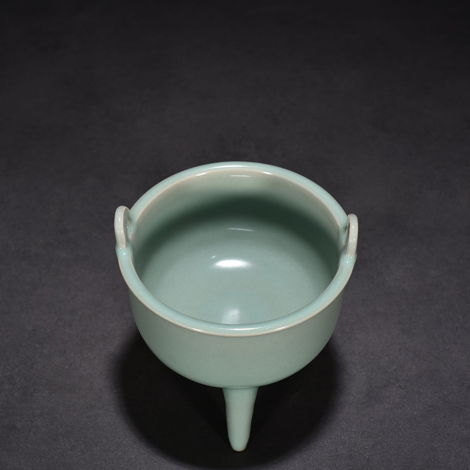 Song Dynasty Longquan kiln pink celadon glaze tube foot double ear furnace
