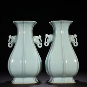Song Dynasty Longquan kiln pink green glaze elephant ear square vase