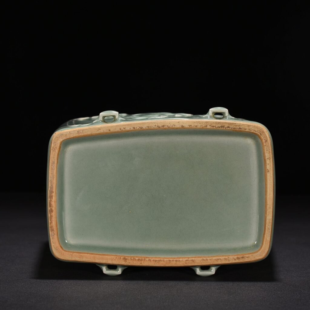 Song Dynasty Longquan kiln pink celadon glaze carved dragon pattern threaded flat bottle