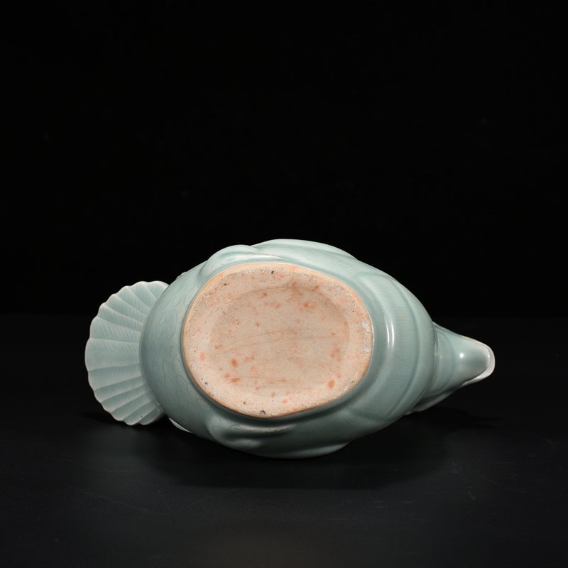 Song Dynasty Longquan kiln pink celadon glaze mandarin duck water drop inkstone
