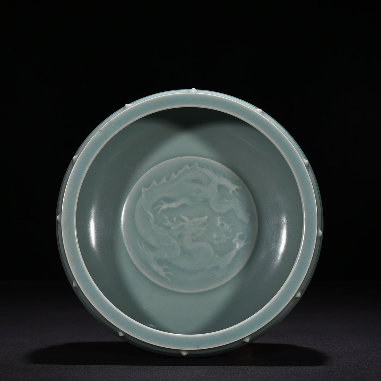 Song Dynasty Longquan kiln pink celadon glaze drum nail wash imperial inscription