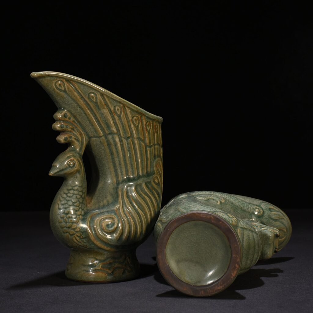 Song Dynasty Longquan Kiln Dragon and Phoenix Jue Cup