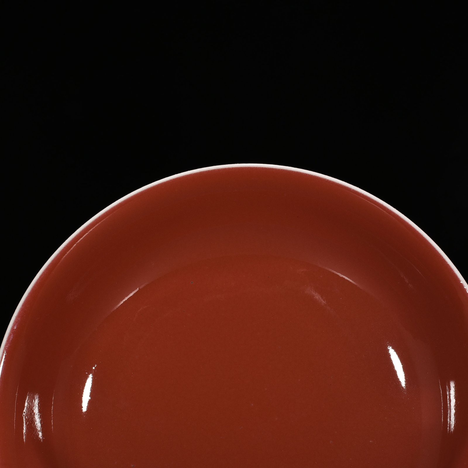 Qing Dynasty Qianlong ninth year commemorative red glaze plate
