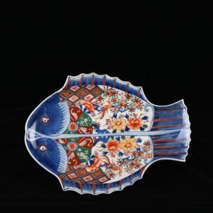 Qing Dynasty Qianlong five-color gold-painted floral pattern Pisces plate export porcelain