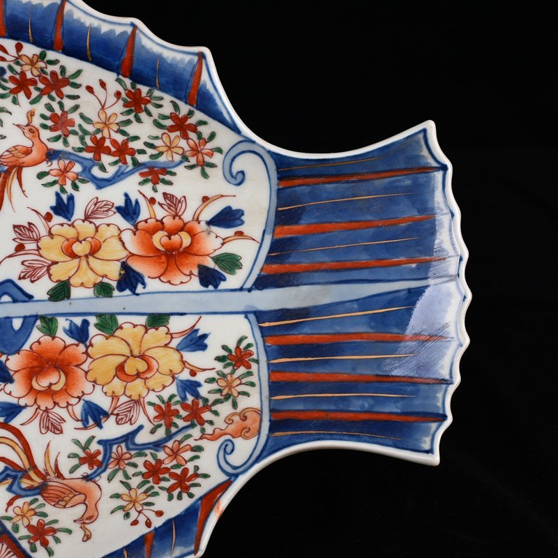 Qing Dynasty Qianlong five-color gold-painted floral pattern Pisces plate export porcelain