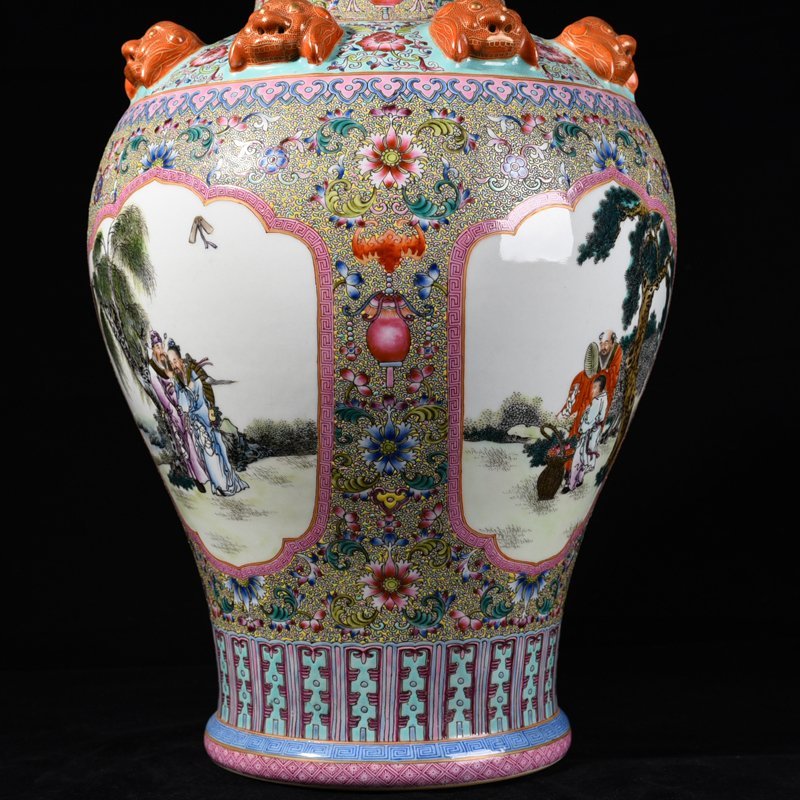 Qing Dynasty Qianlong Gu Yuexuan pastel consecrated Eight Immortals figure vase
