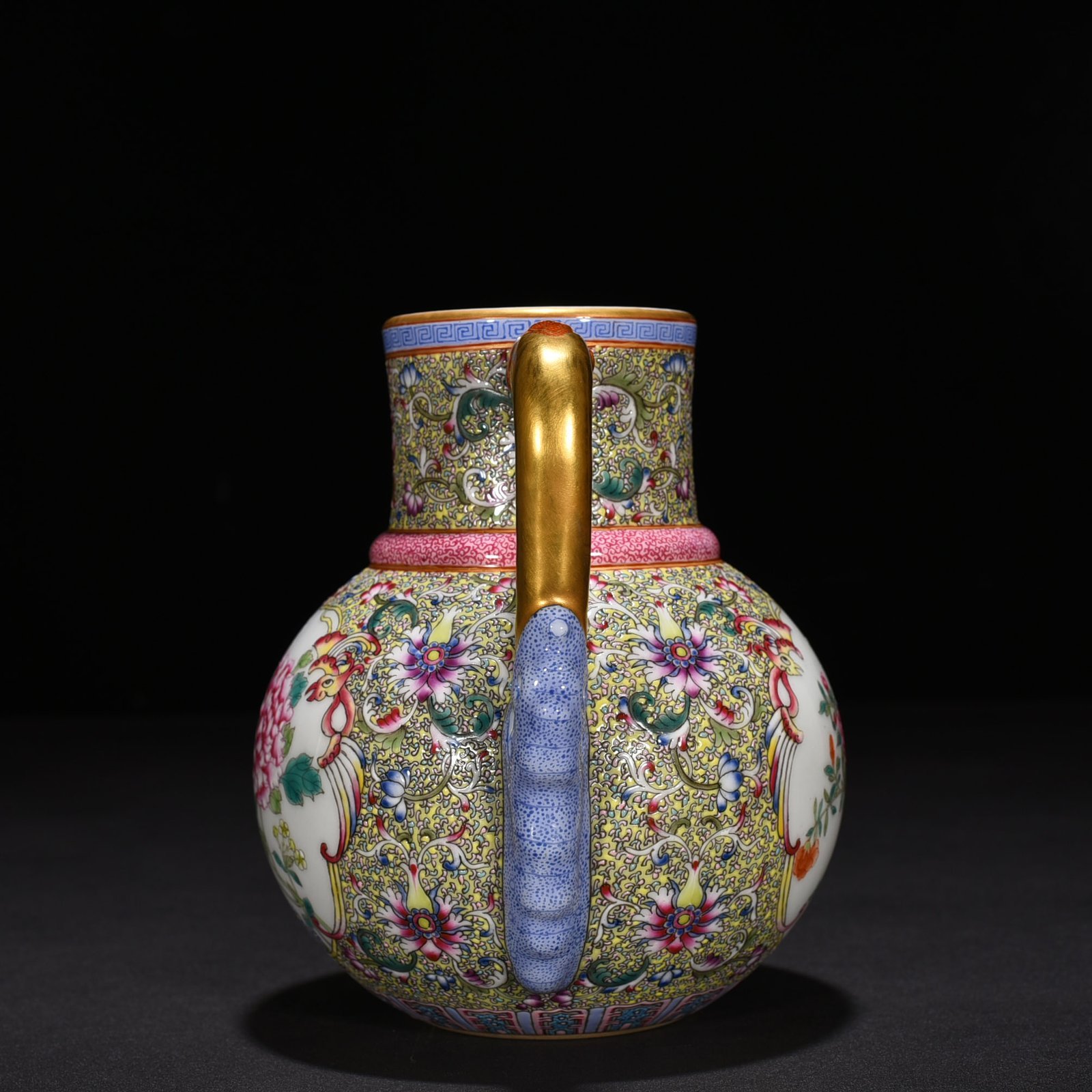 Qing Dynasty Qianlong Gu Yuexuan pastel window flower peony pattern flower water