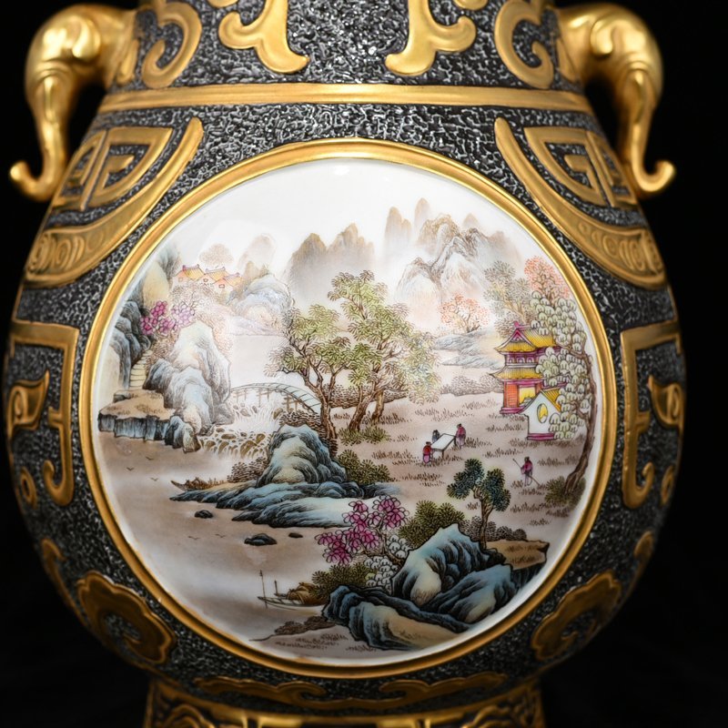 Qing Dynasty Qianlong bronze glaze consecrated pastel landscape elephant ear statue