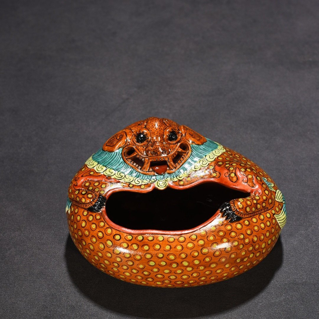 Qing Dynasty Qianlong  Bronze Glazed Lion Brush Wash