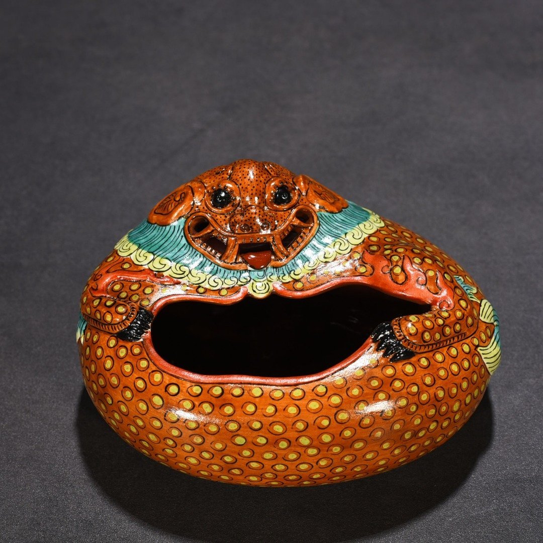 Qing Dynasty Qianlong  Bronze Glazed Lion Brush Wash