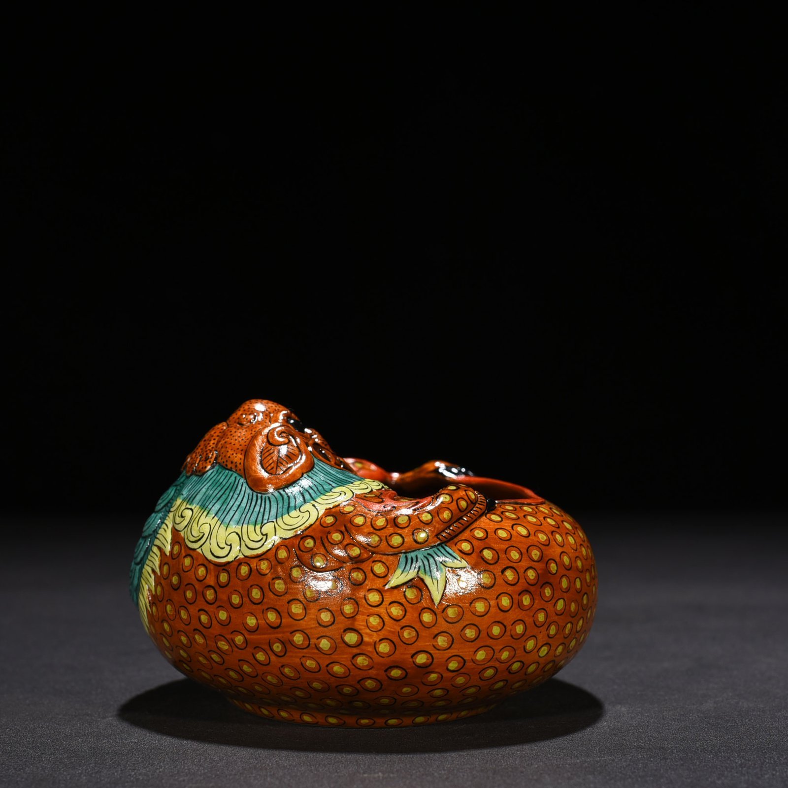 Qing Dynasty Qianlong  Bronze Glazed Lion Brush Wash