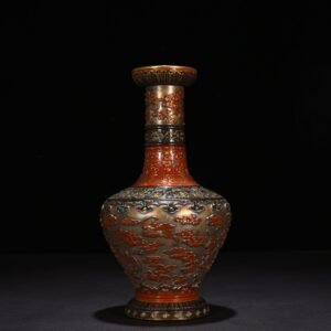 Qing Dynasty Qianlong bronze glaze carved Hong Fuxiang cloud pattern plate mouth vase