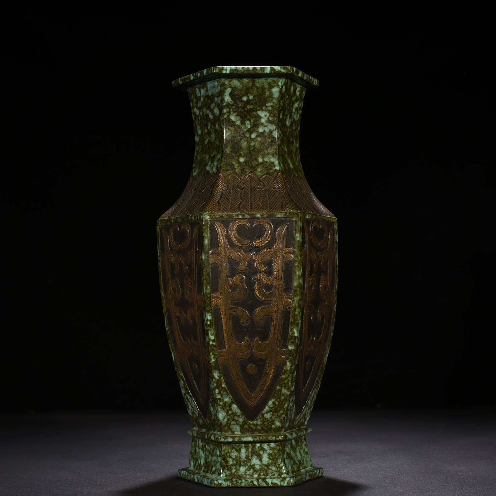 Qing Dynasty Qianlong bronze glaze hexagonal vase with carved chilong pattern