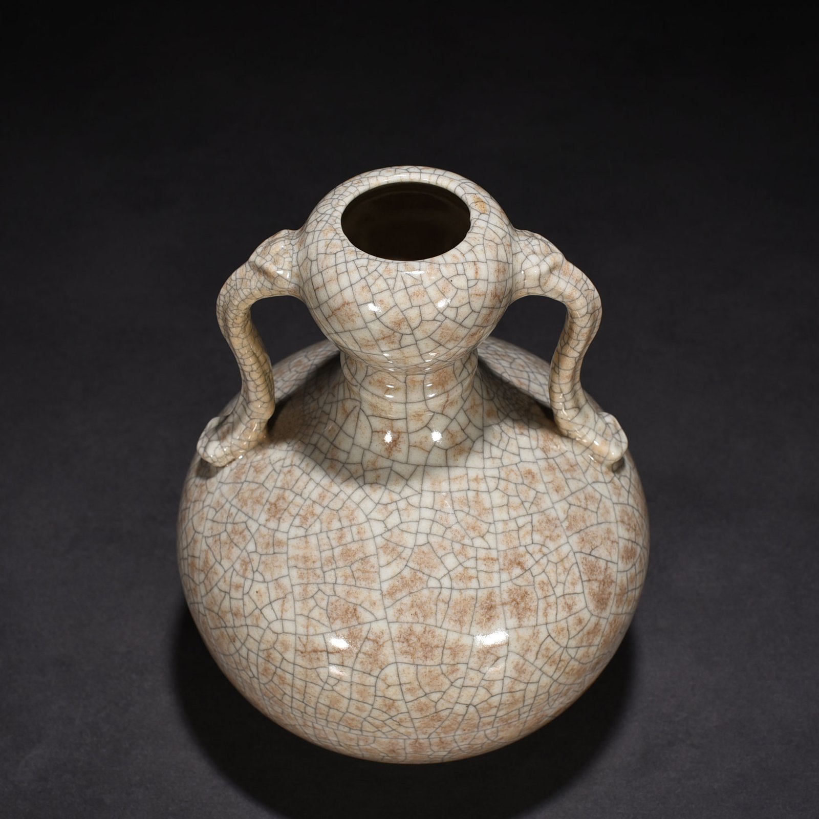 Qing Dynasty Qianlong Ge Kiln Ruyi’er Garlic Vase