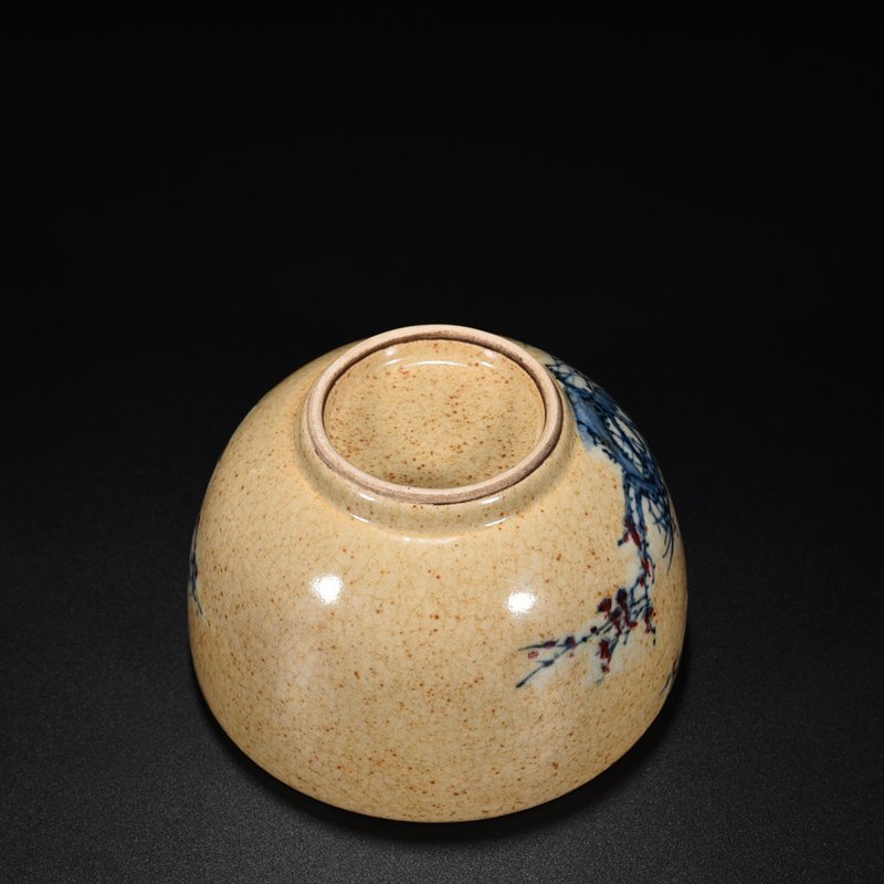 Qing Dynasty Qianlong Ge glazed blue and white underglaze red flower and bird bowl