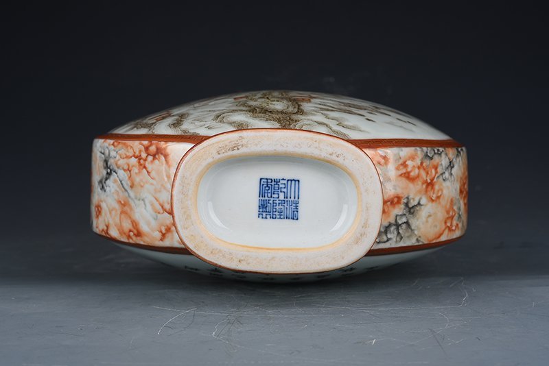 Qing Dynasty Qianlong ink color landscape poem flat vase