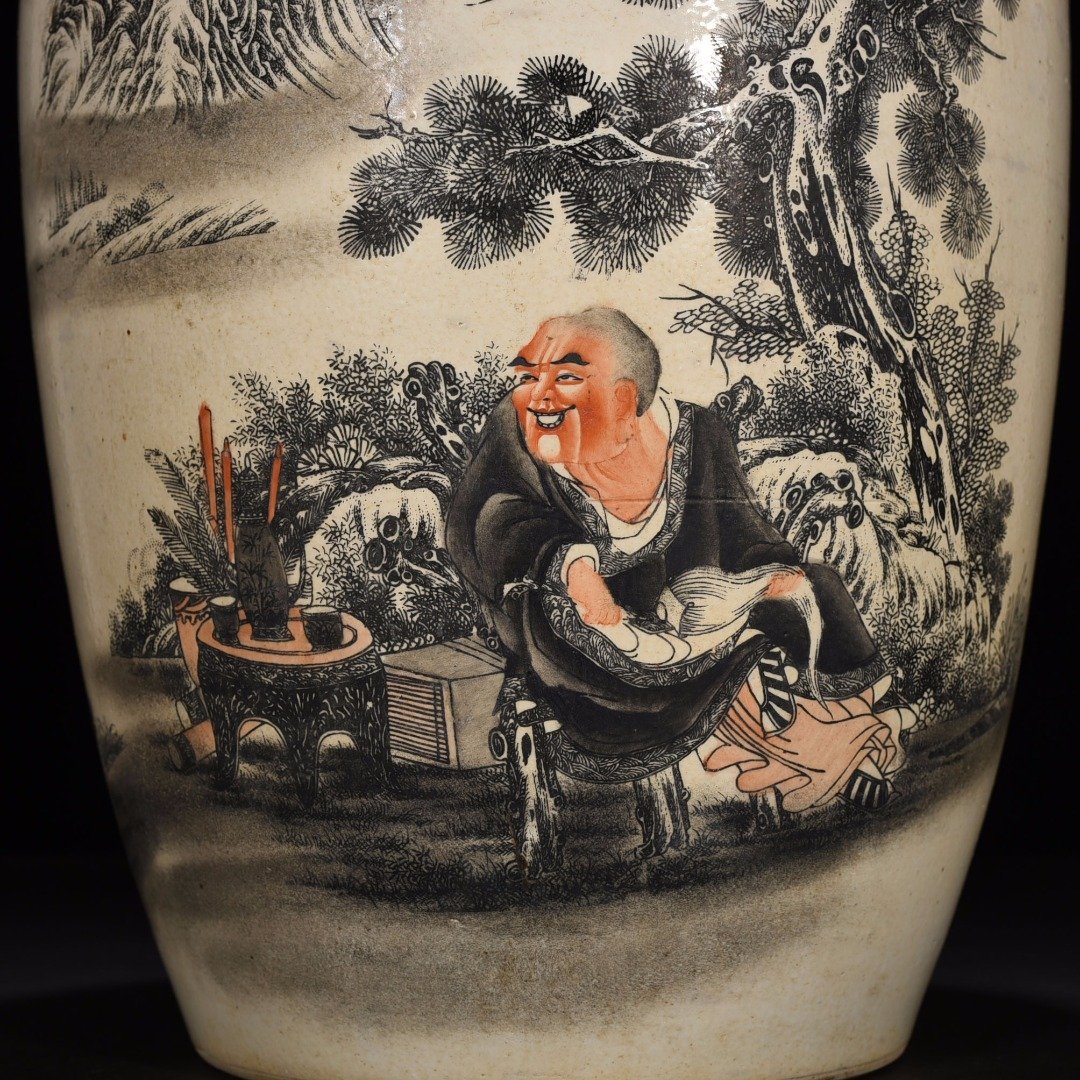 Qing Dynasty Qianlong ink color Arhat figure jar