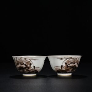 Qing Dynasty Qianlong ink color reed and swallow pattern bowl