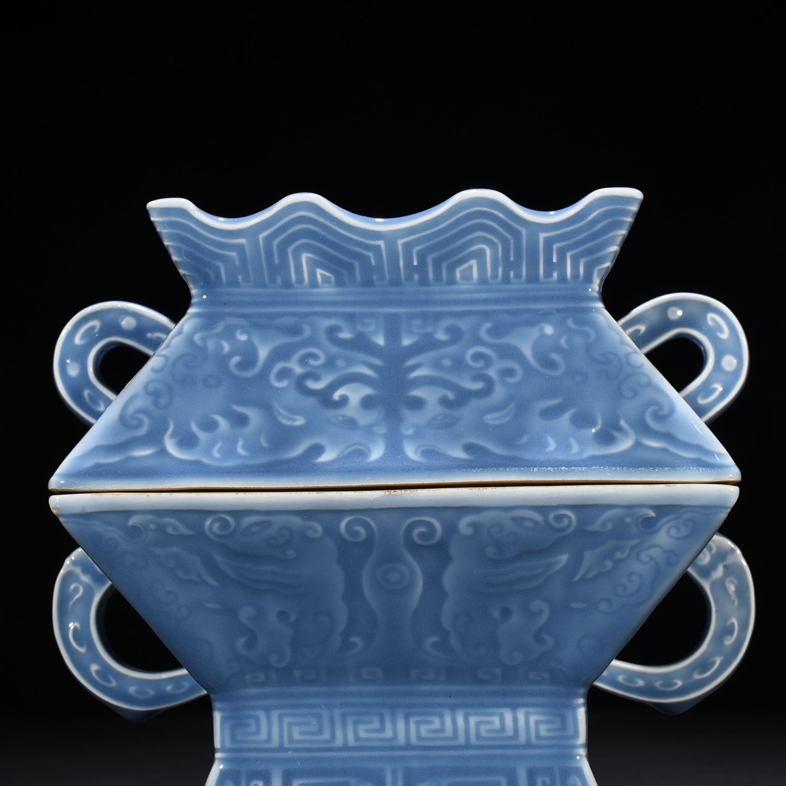 Qing Dynasty Qianlong sky blue glaze engraved Kui phoenix pattern statue