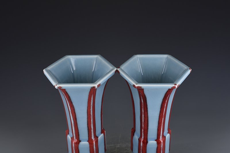 Qing Dynasty Qianlong sky blue glaze sacrificial red six-sided flower goblet