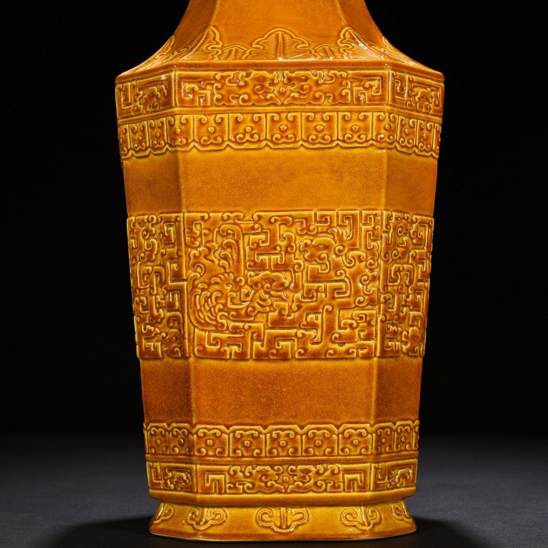 Qing Dynasty Qianlong delicate yellow glaze square vase with chilong pattern