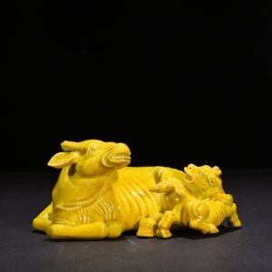 Qing Dynasty Qianlong delicate yellow glaze letter