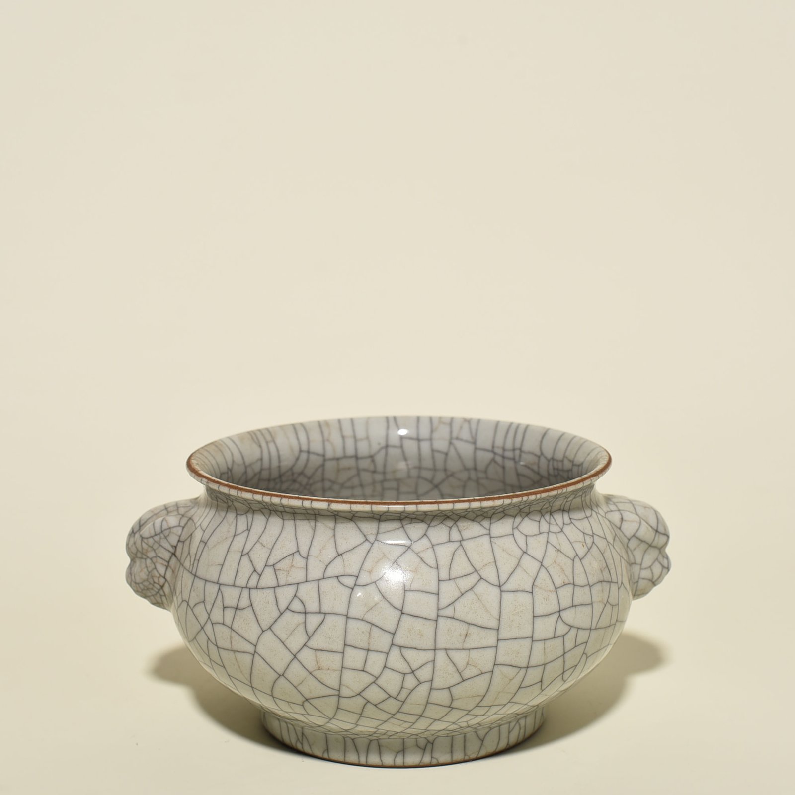 Qing Dynasty Qianlong official kiln animal ear wash