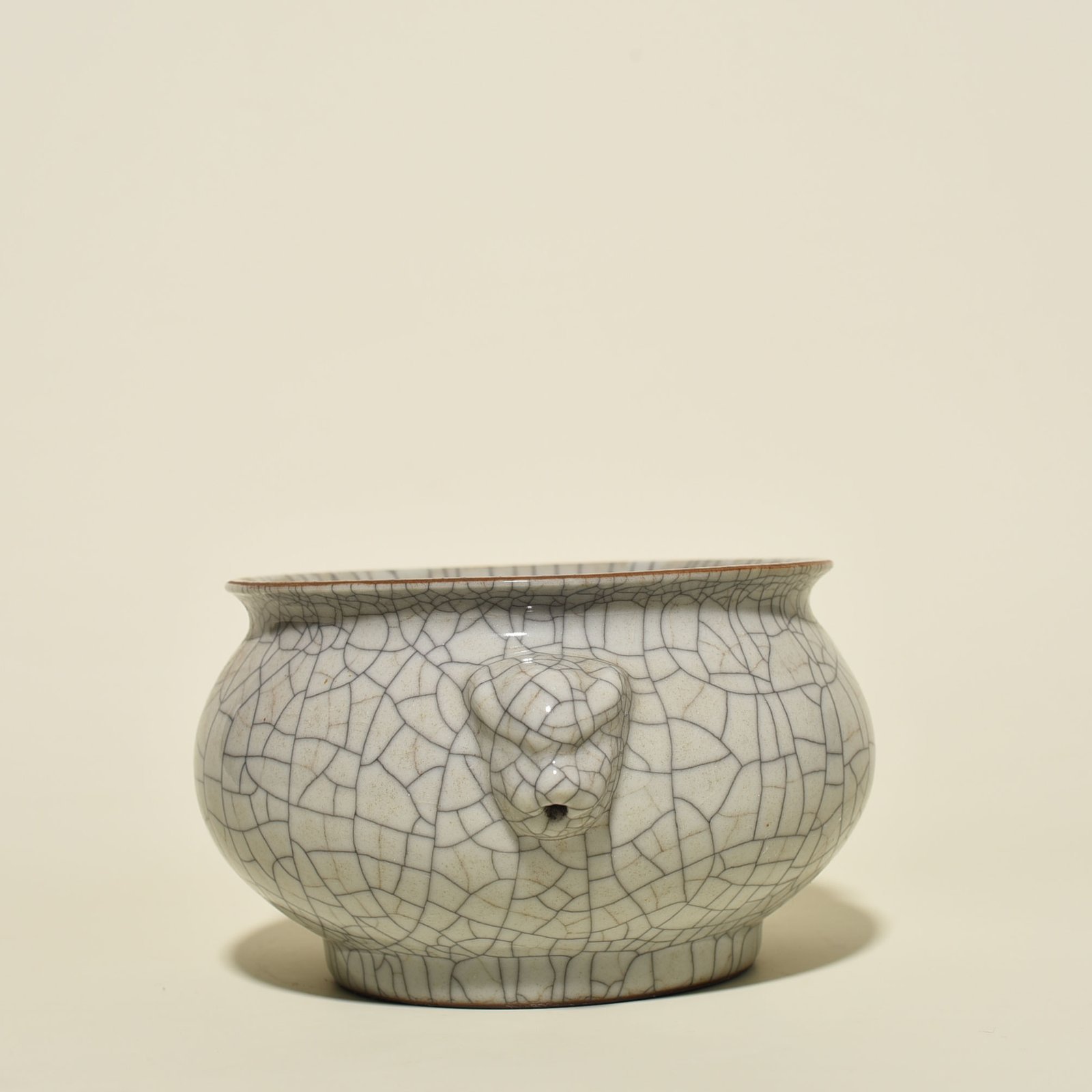 Qing Dynasty Qianlong official kiln animal ear wash