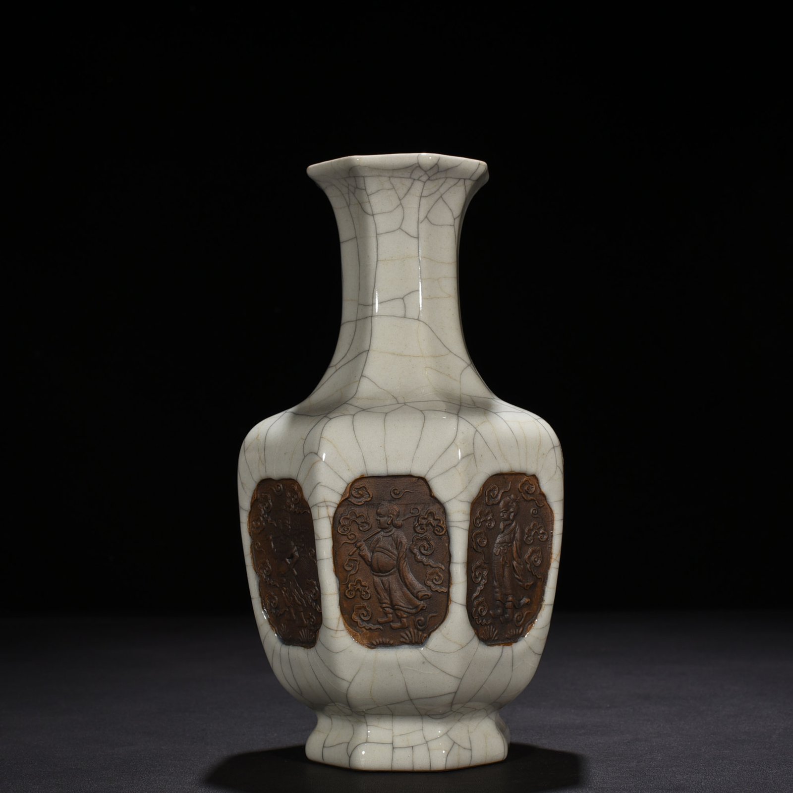 Qing Dynasty Qianlong official kiln vase with Eight Immortals figures