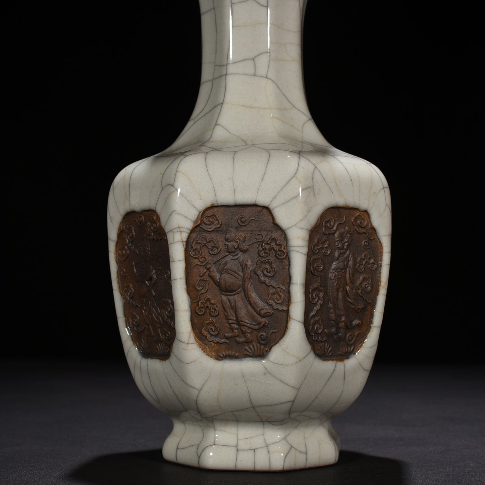 Qing Dynasty Qianlong official kiln vase with Eight Immortals figures