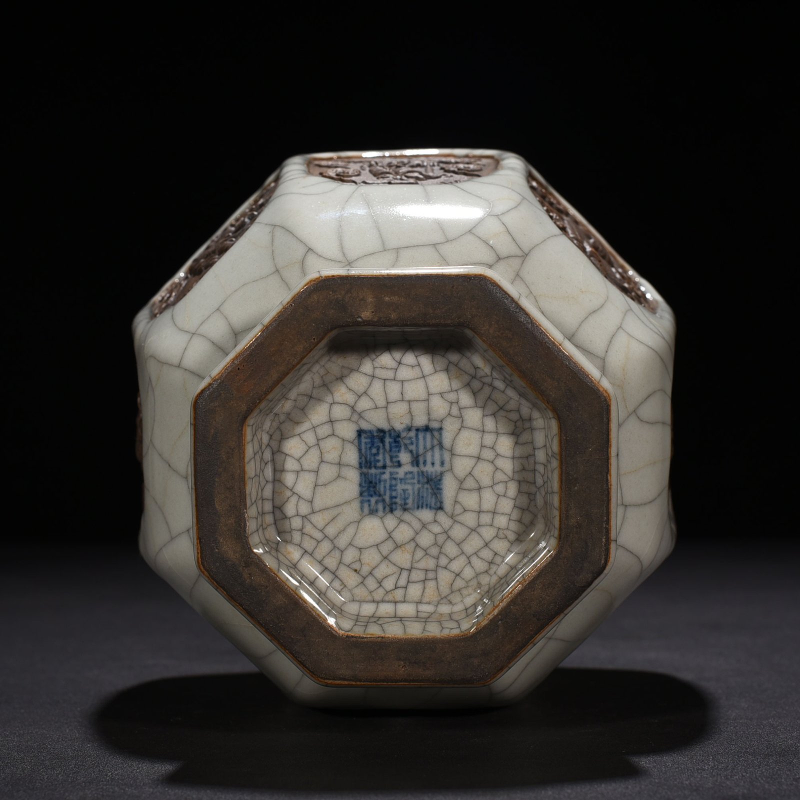 Qing Dynasty Qianlong official kiln vase with Eight Immortals figures