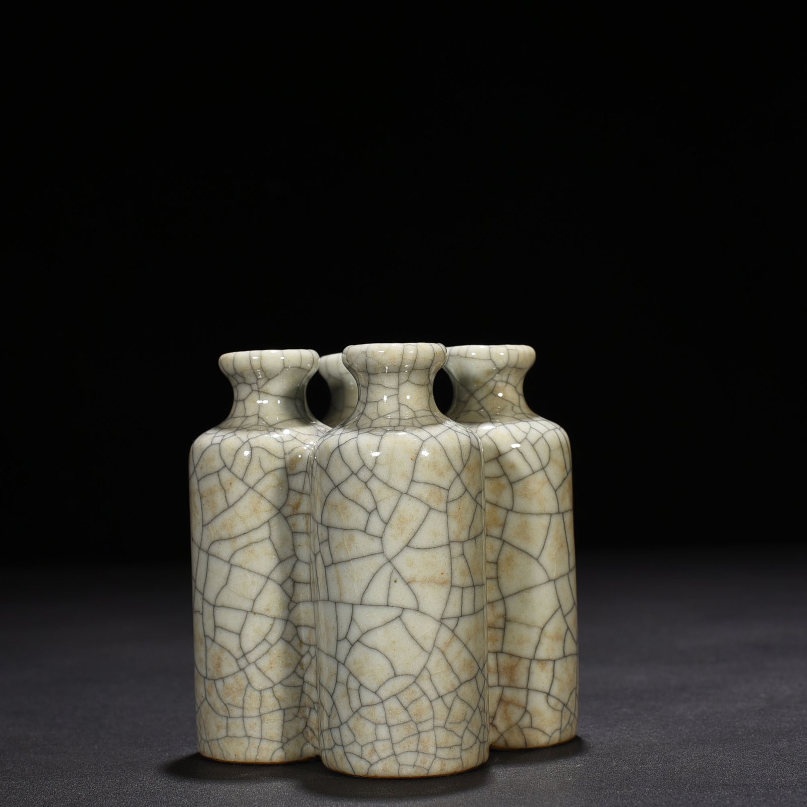 Qing Dynasty Qianlong official kiln four-piece bottle