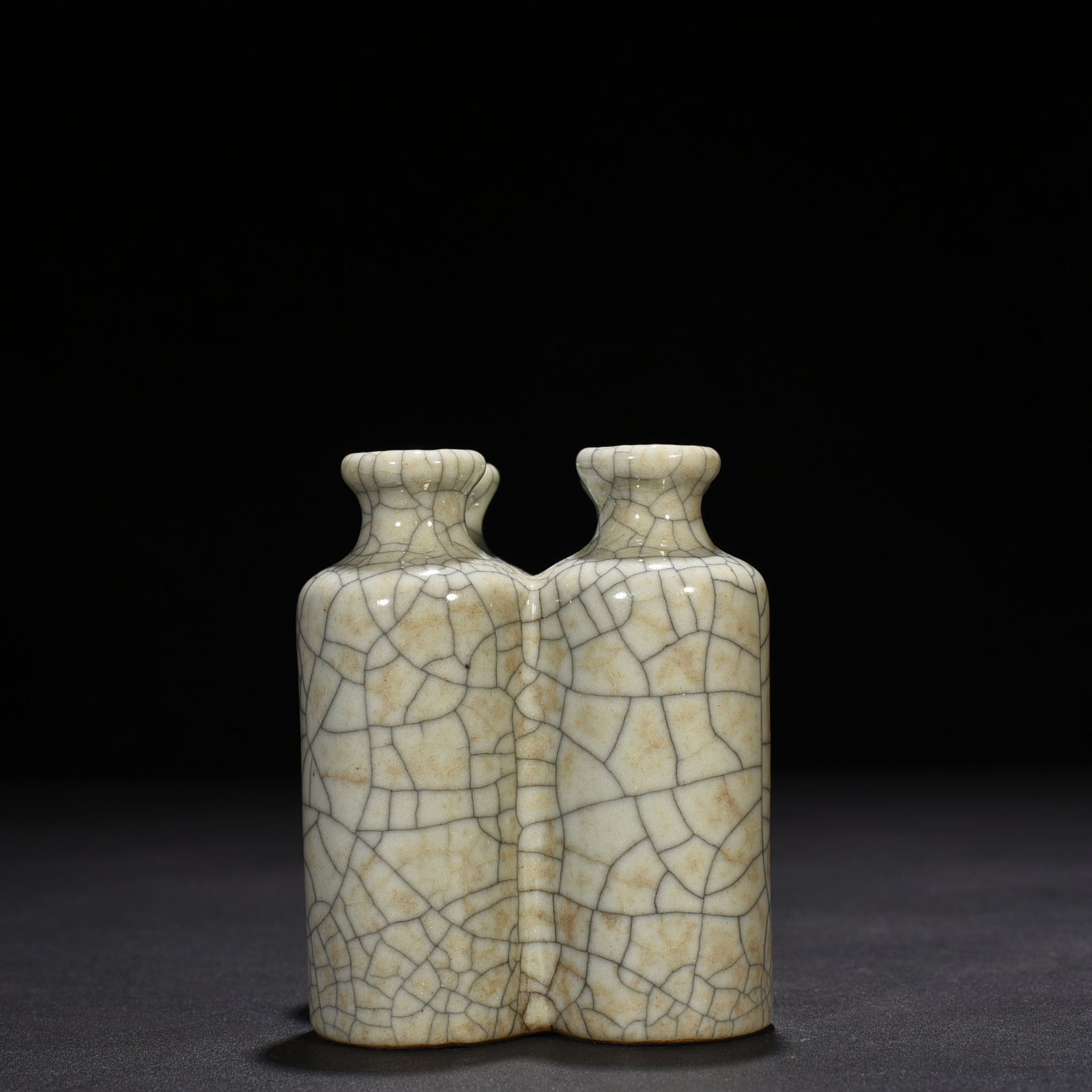 Qing Dynasty Qianlong official kiln four-piece bottle