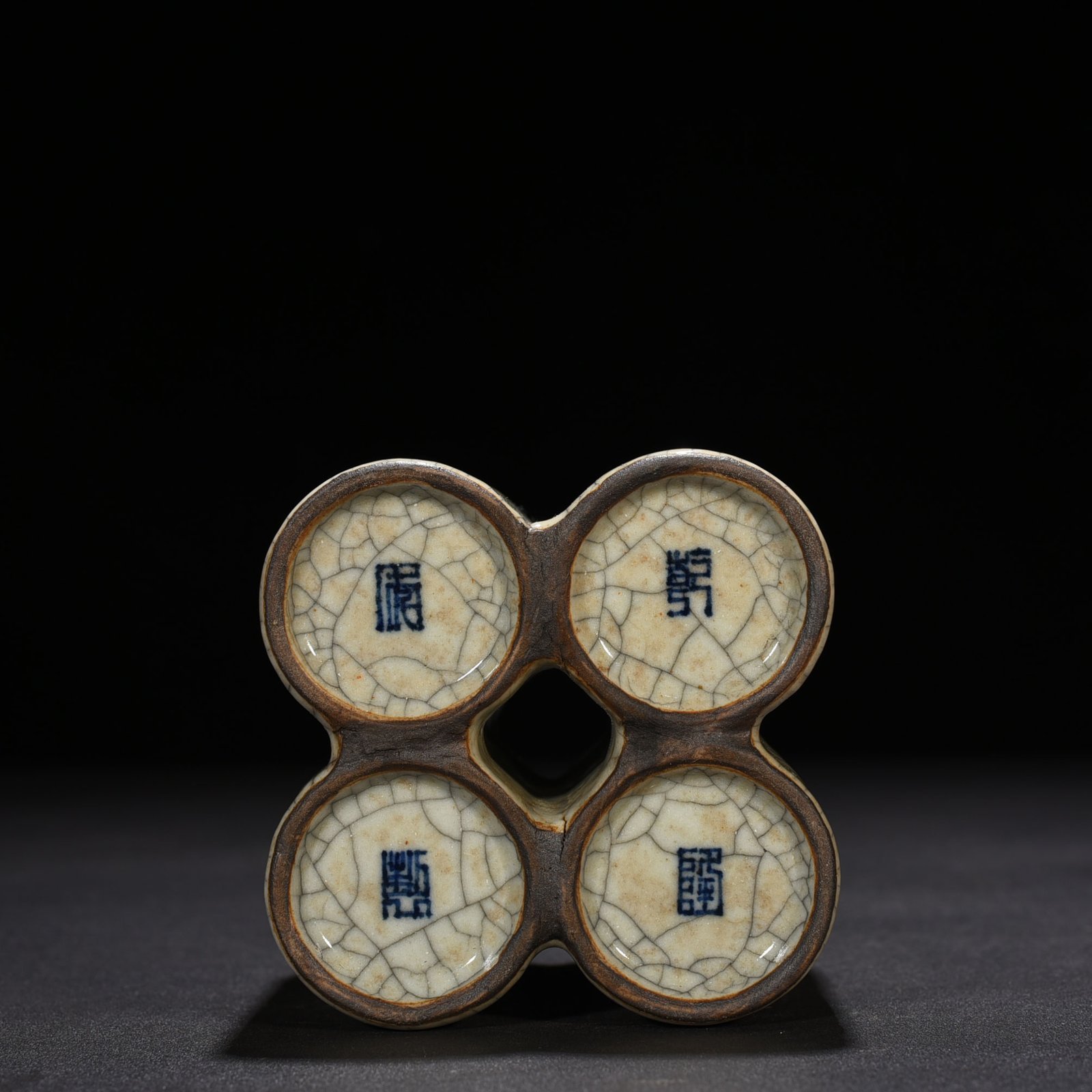 Qing Dynasty Qianlong official kiln four-piece bottle