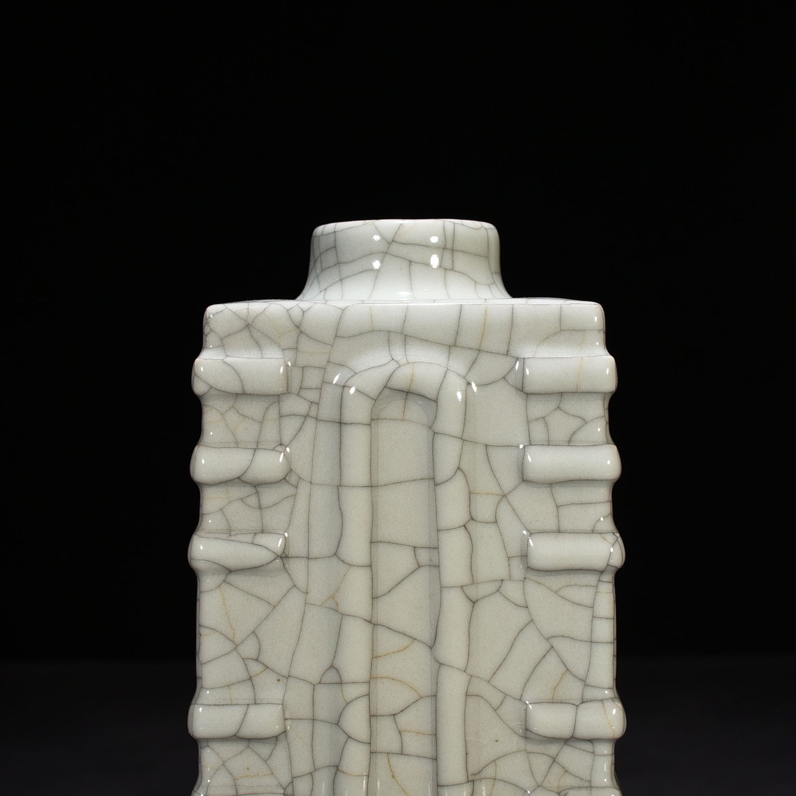Qing Dynasty Qianlong official kiln Cong style vase