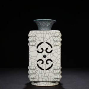 Qing Dynasty Qianlong official glaze hollow Ruyi pattern square vase