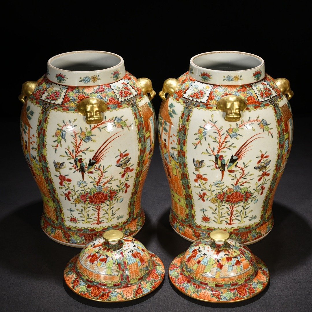 Qing Dynasty Qianlong Guangcai general jar with figures flowers and birds