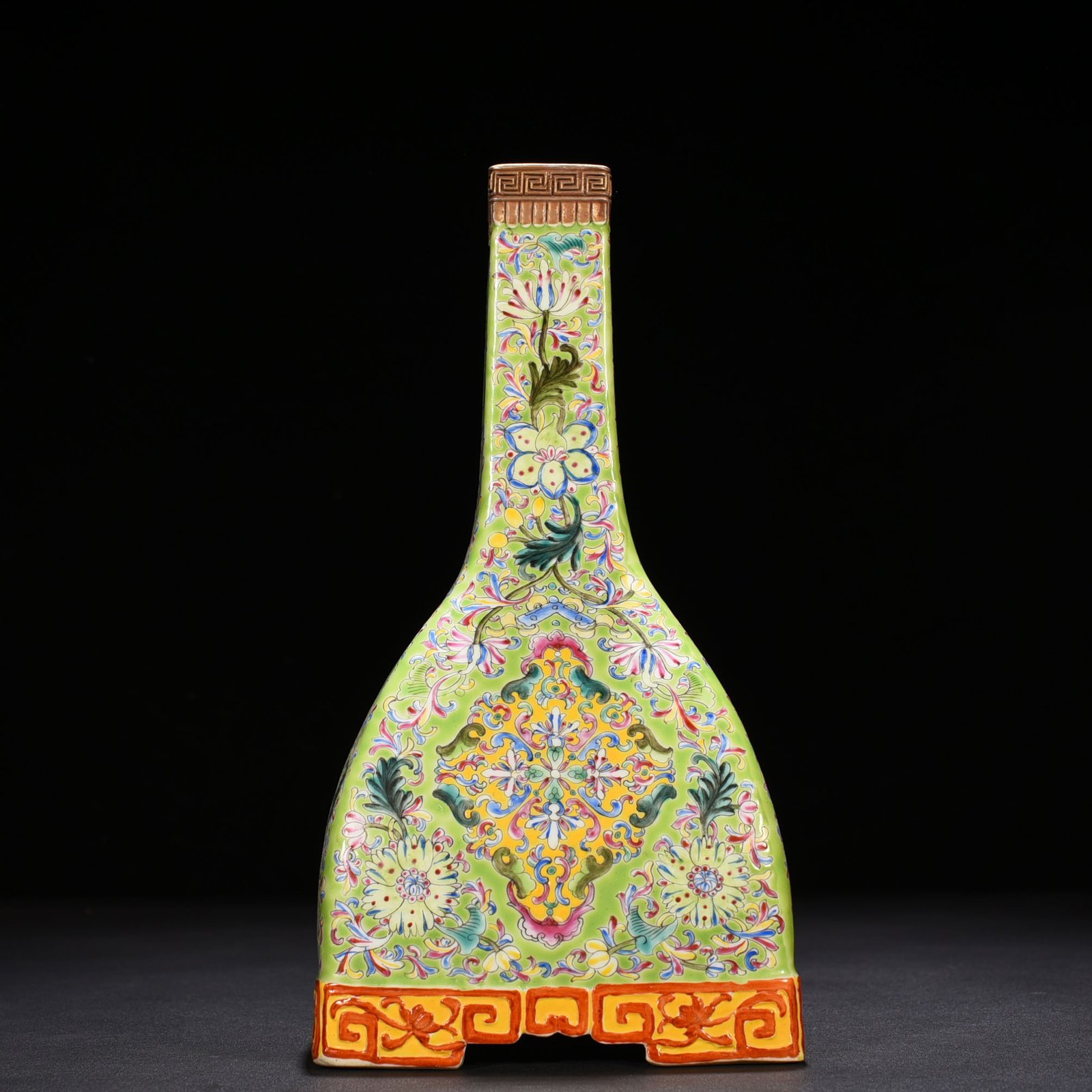 Qing Dynasty Qianlong Imperial Green Land Enamel Flower Pattern Square
