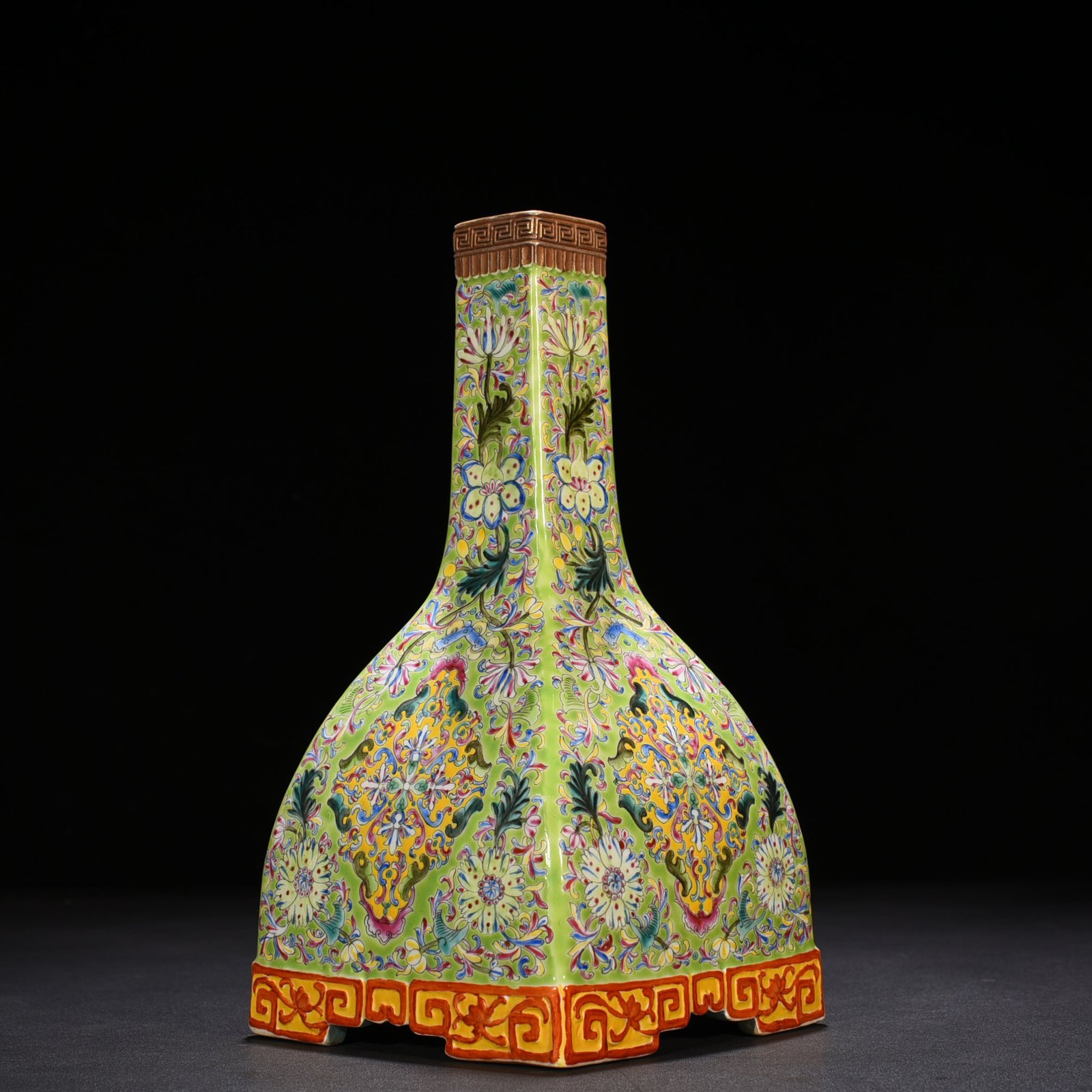 Qing Dynasty Qianlong Imperial Green Land Enamel Flower Pattern Square