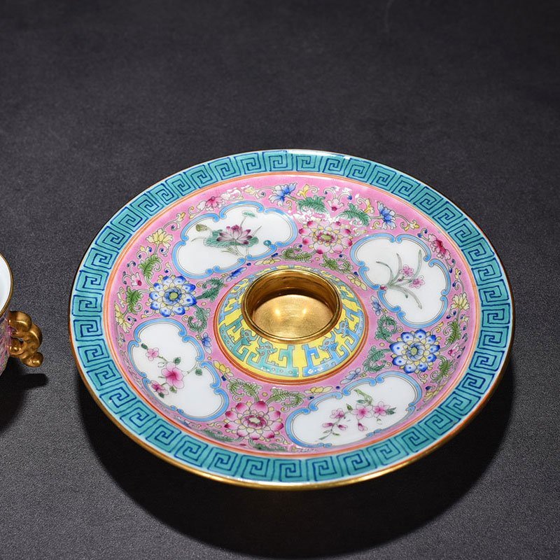 Qing Dynasty Qianlong Imperial Enamel Flower Pattern Cup Holder