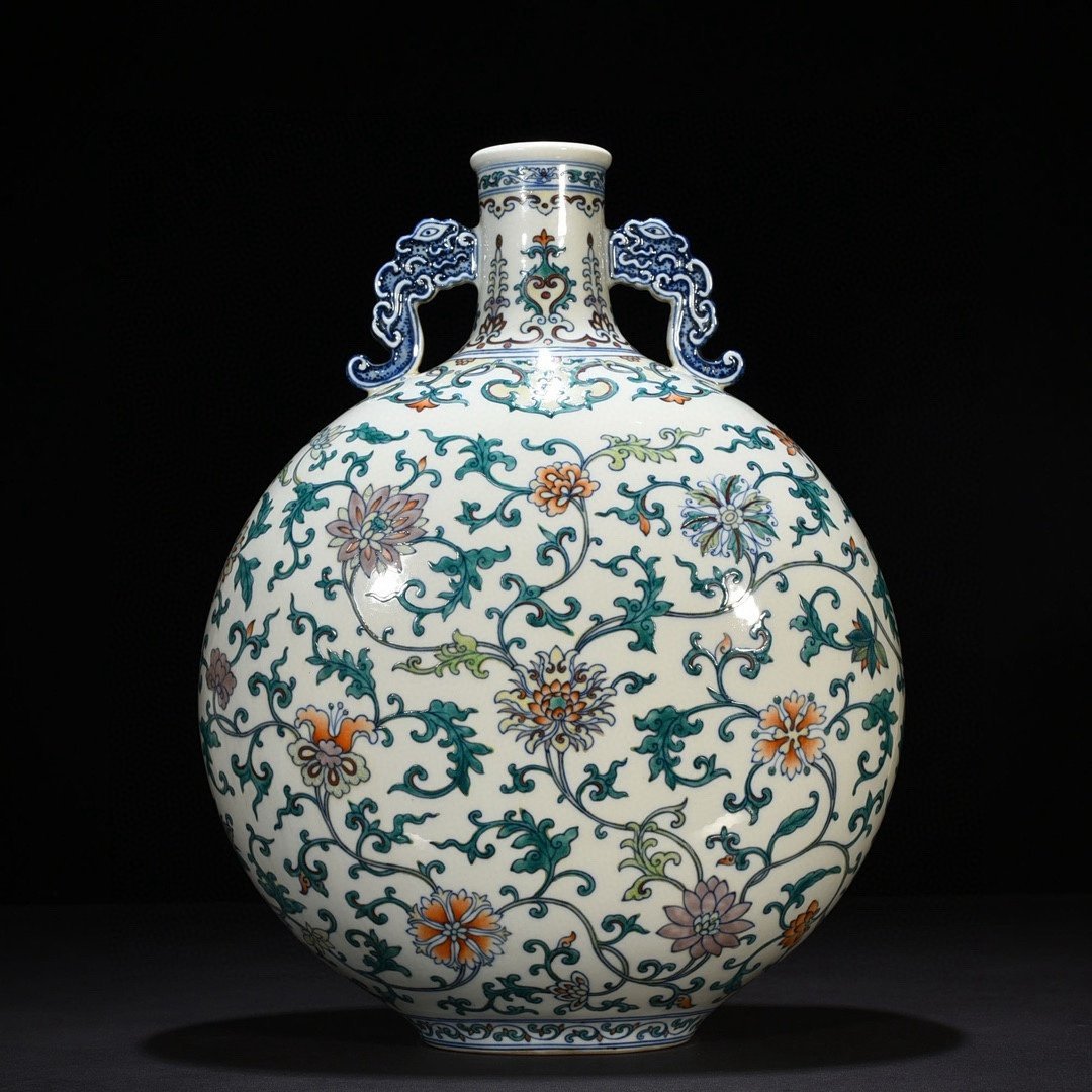 Qing Dynasty Qianlong doucai double-eared flat vase with entwined branches and floral patterns