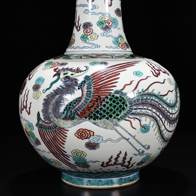 Qing Dynasty Qianlong doucai dragon and phoenix pattern vase
