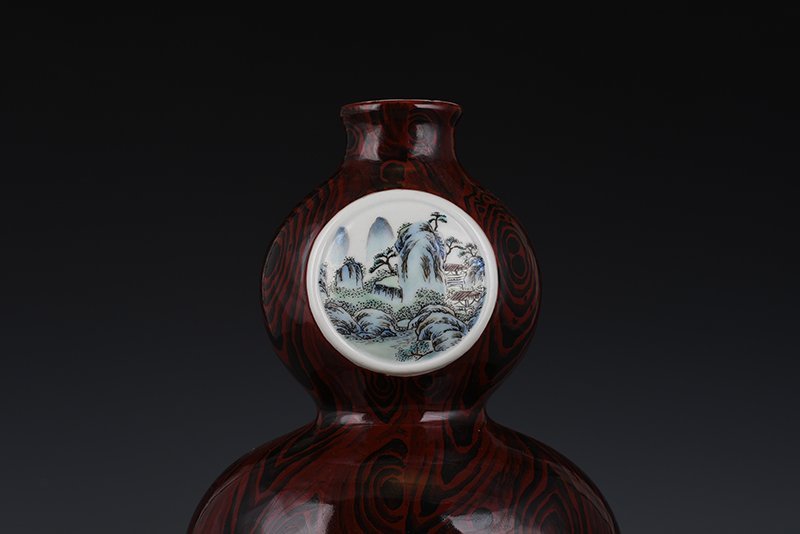 Qing Dynasty Qianlong wood grain glaze consecrated enamel beauty strap gourd vase